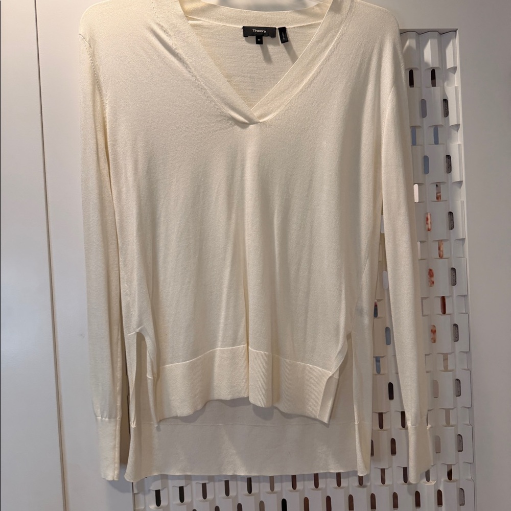 Theory Kaftan Sweater Sz M White
